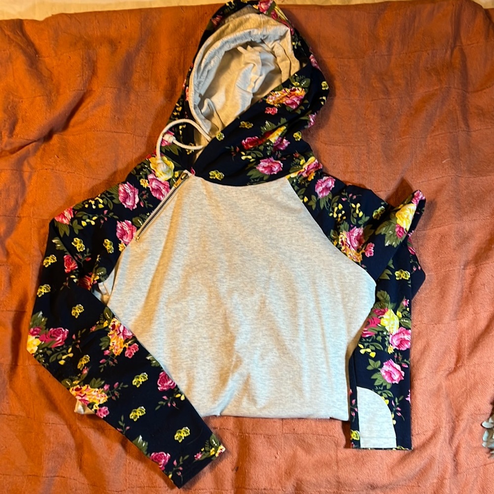 Ampersand floral double hooded hoodie with pockets